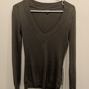 V neck sweater